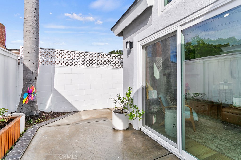 1603 Sea Horse Circle