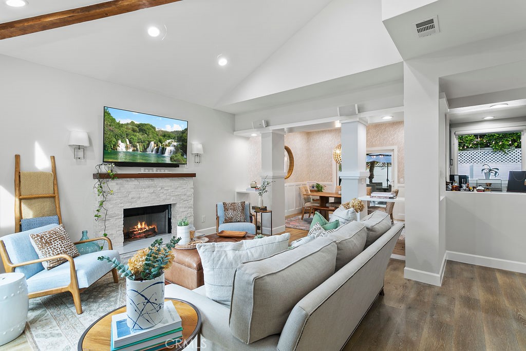 1603 Sea Horse Circle