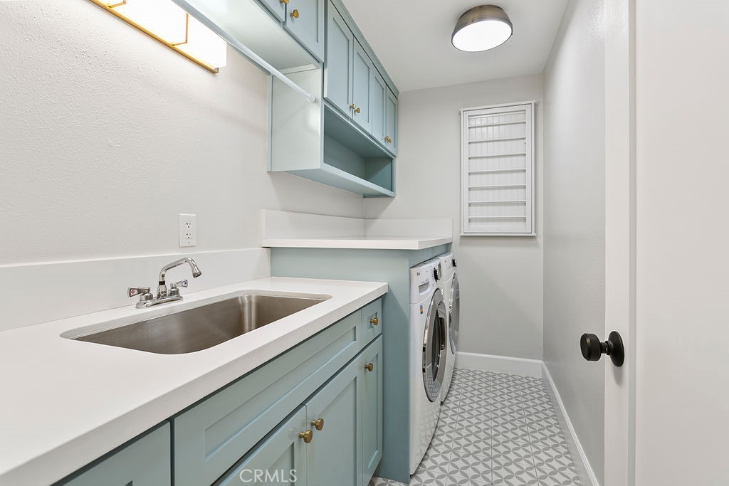 1603 Sea Horse Circle