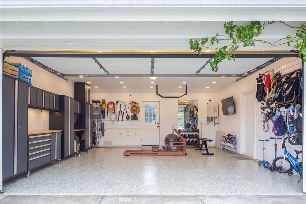 201 Costa Mesa Street