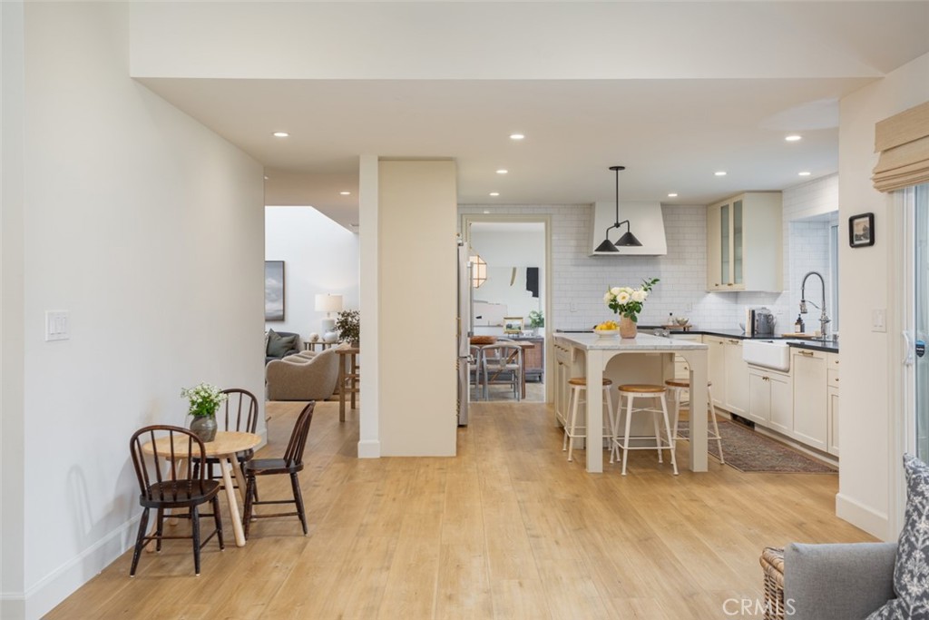 201 Costa Mesa Street