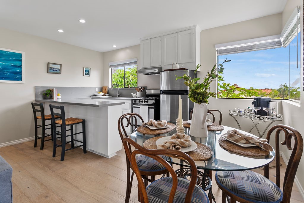 211 W Paseo De Cristobal