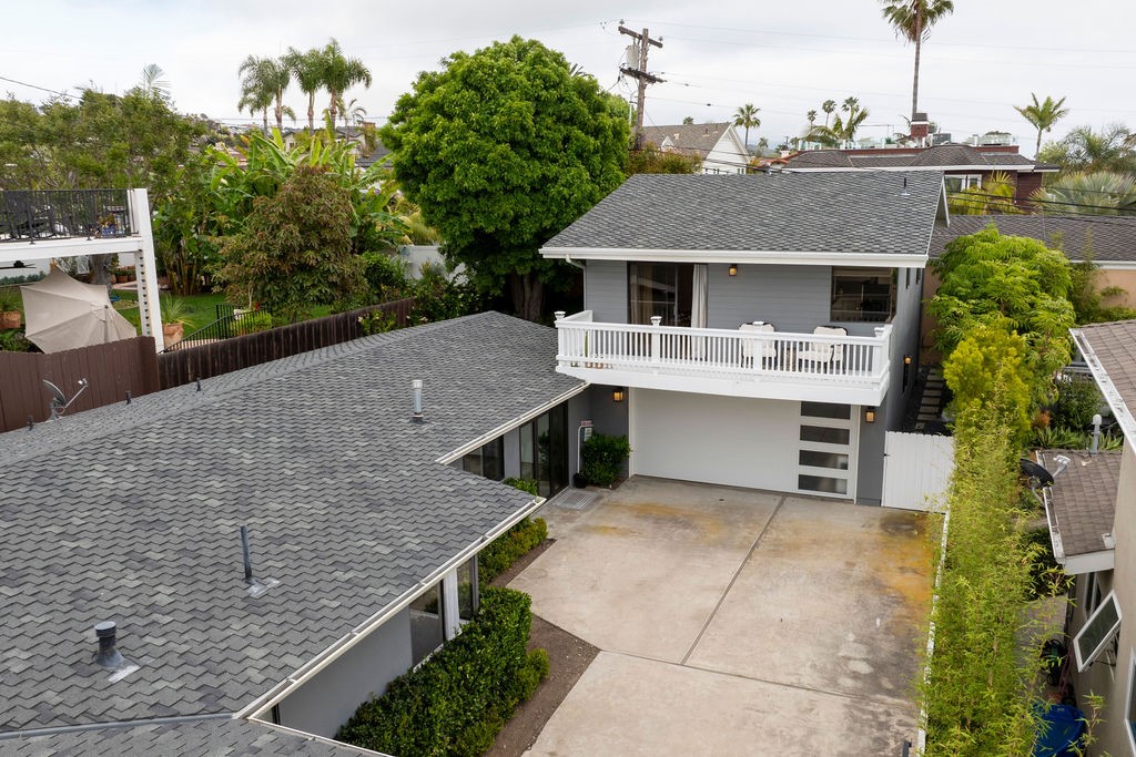 211 W Paseo De Cristobal