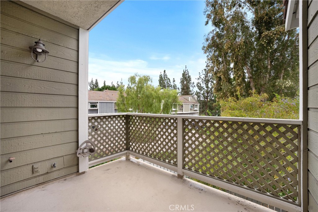 31 Hollyhock Lane 232