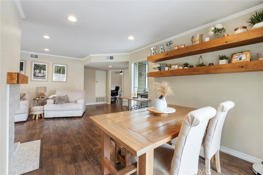 31 Hollyhock Lane 232