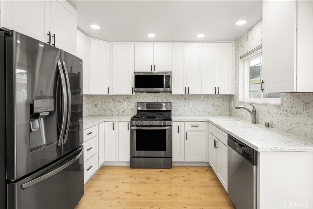 660 S Glassell Street 79