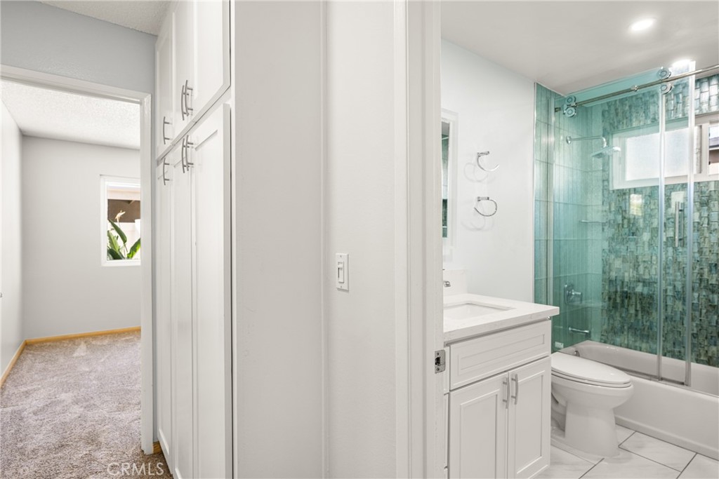 660 S Glassell Street 79