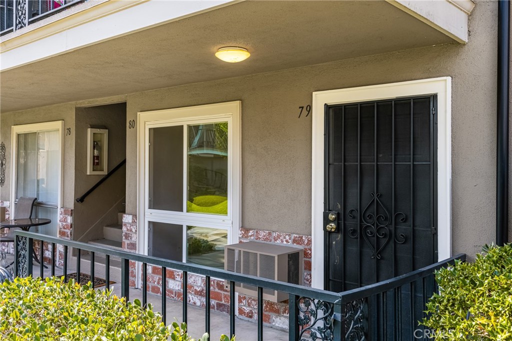 660 S Glassell Street 79