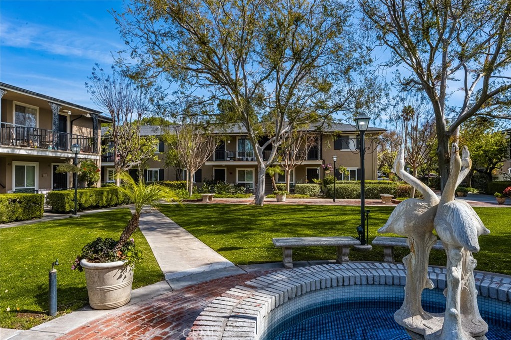 660 S Glassell Street 79