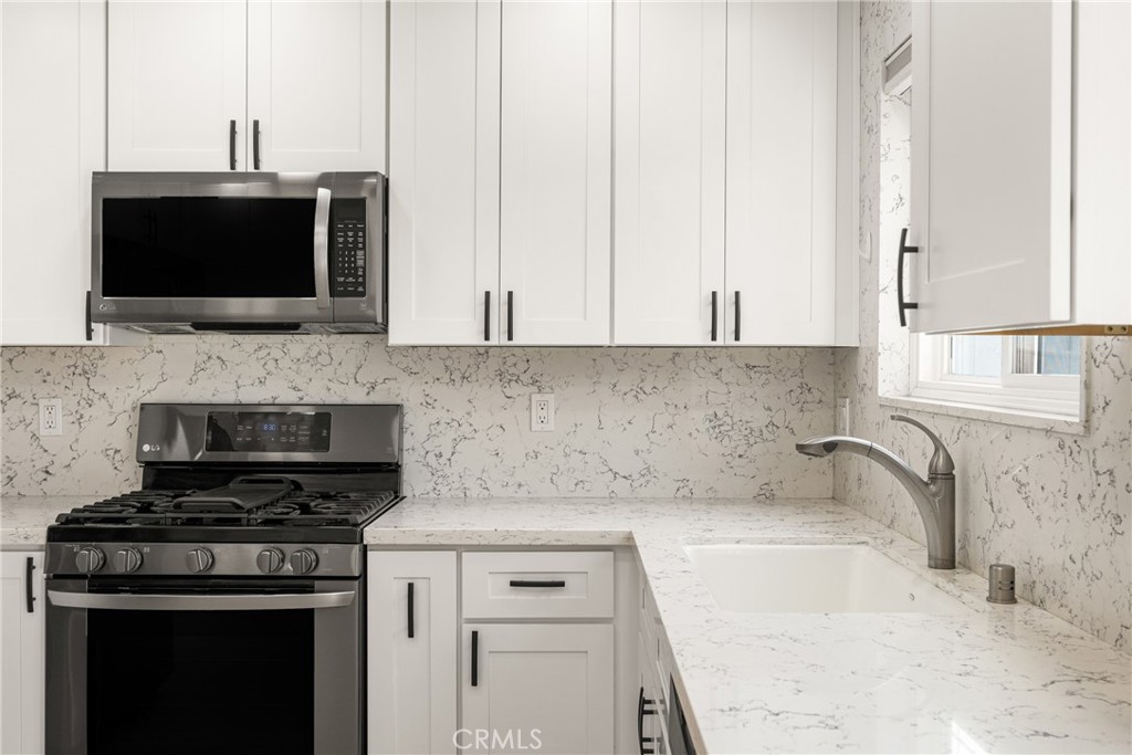 660 S Glassell Street 79