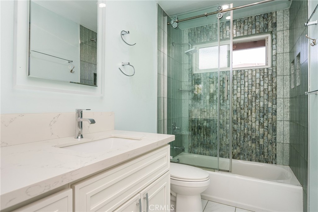 660 S Glassell Street 79