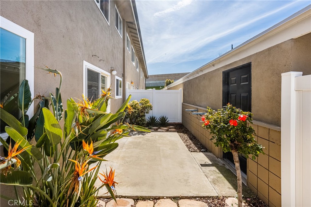 660 S Glassell Street 79