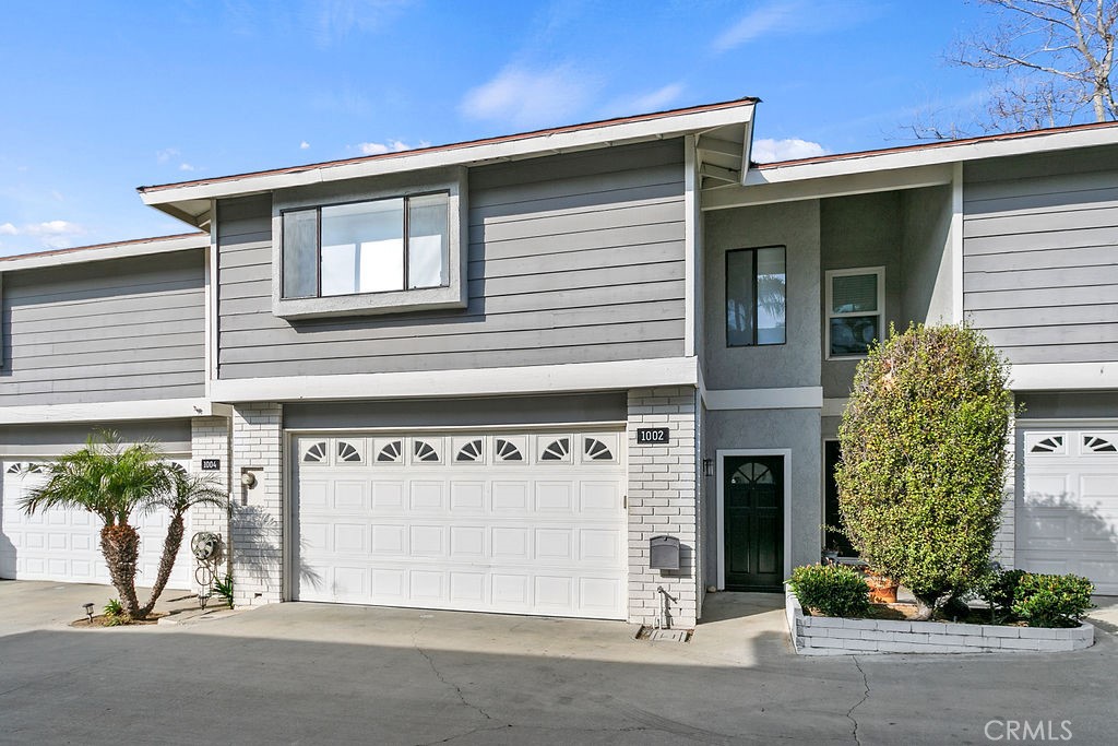 1002 Nancy Lane 1002