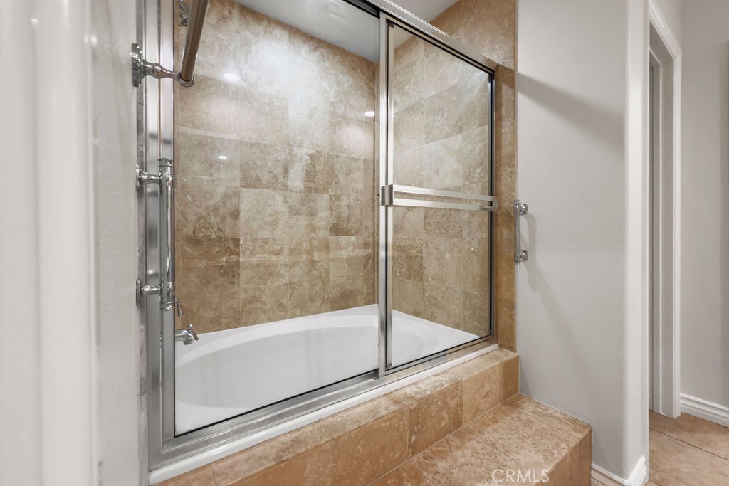 33912 Violet Lantern Street A