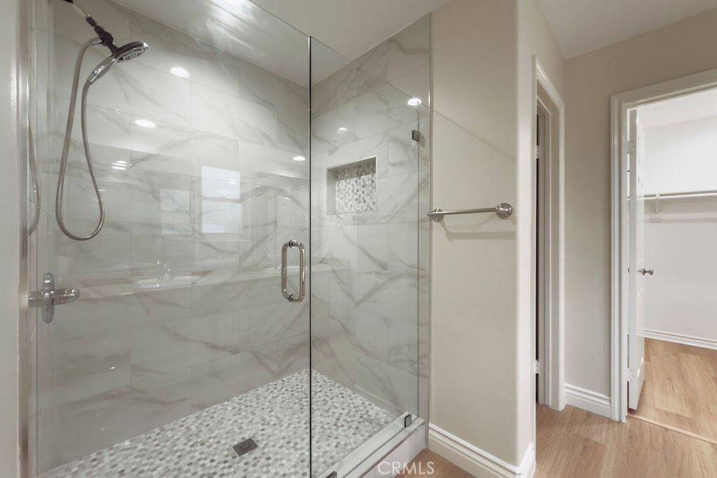 33912 Violet Lantern Street A