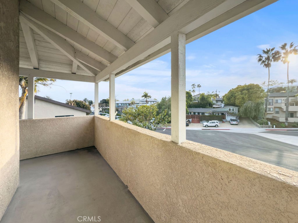 33912 Violet Lantern Street A