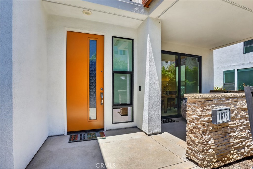 1678 Topanga