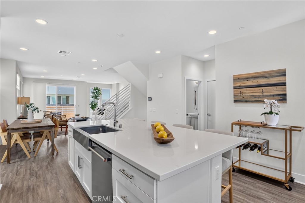1678 Topanga