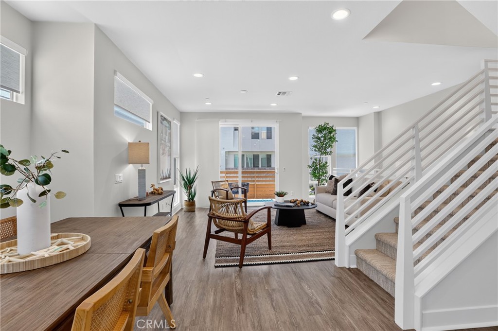 1678 Topanga