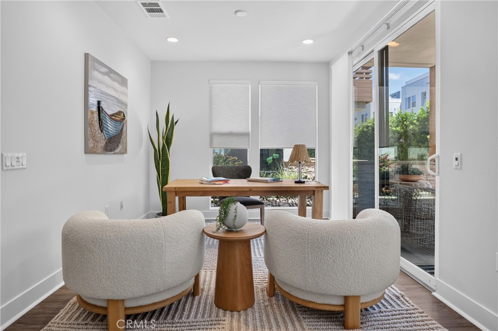 1678 Topanga