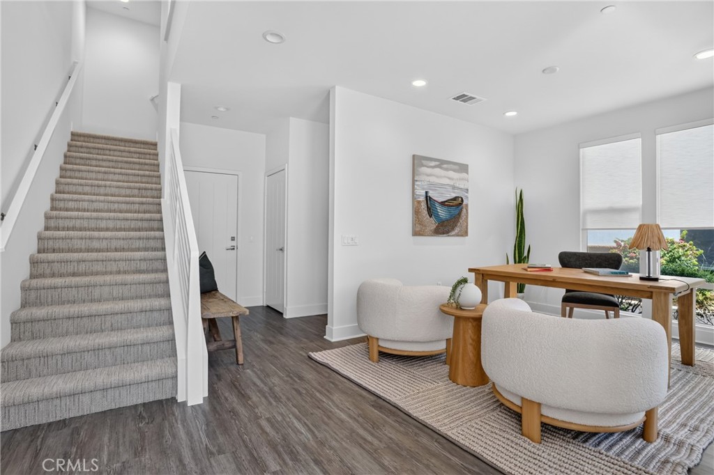 1678 Topanga