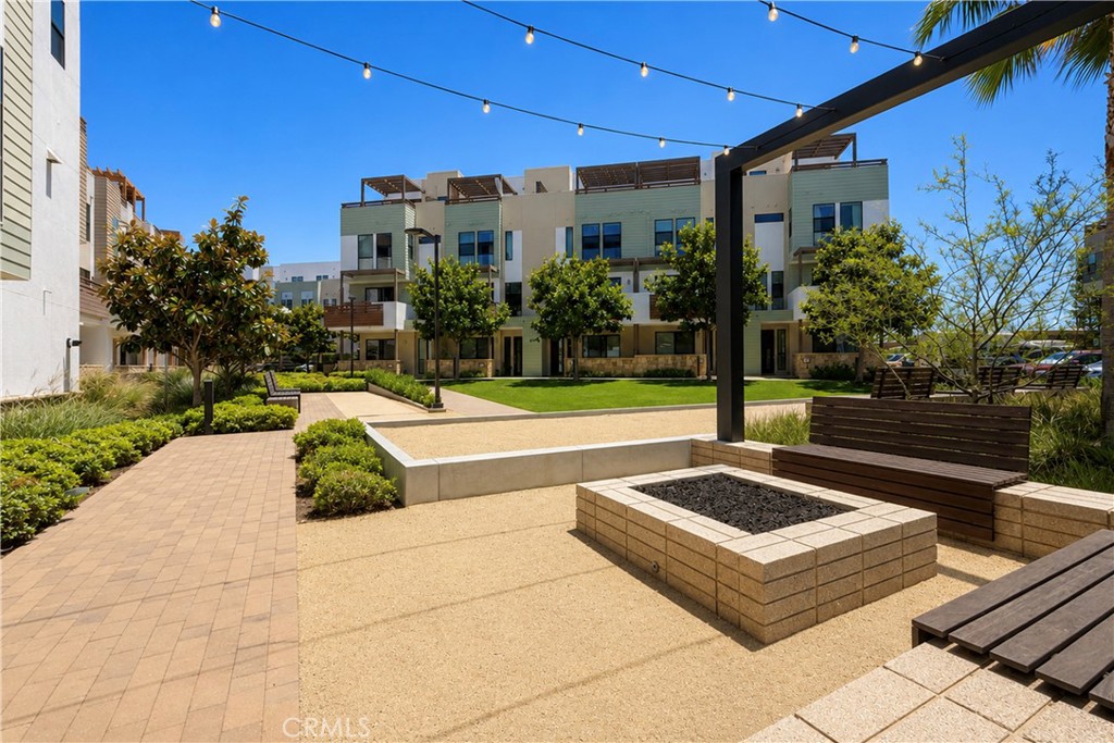 1678 Topanga