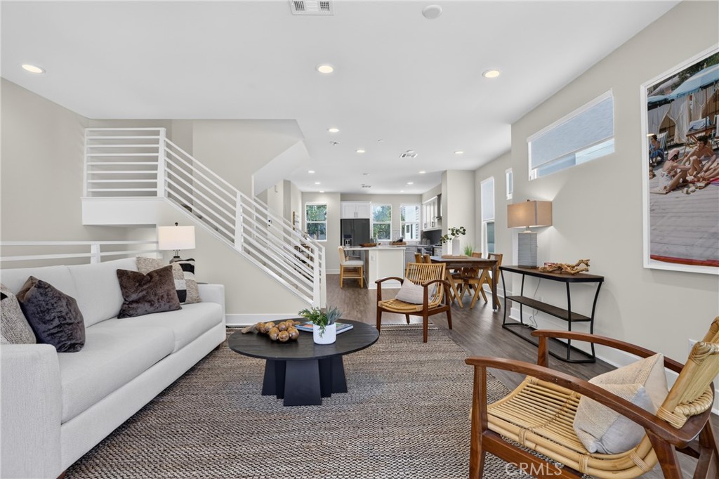 1678 Topanga