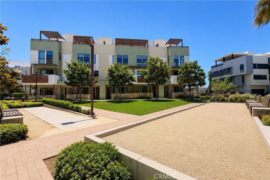 1678 Topanga