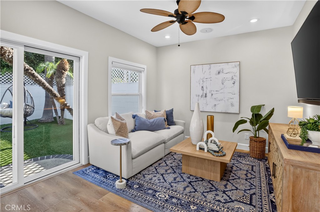 1603 Sea Horse Circle