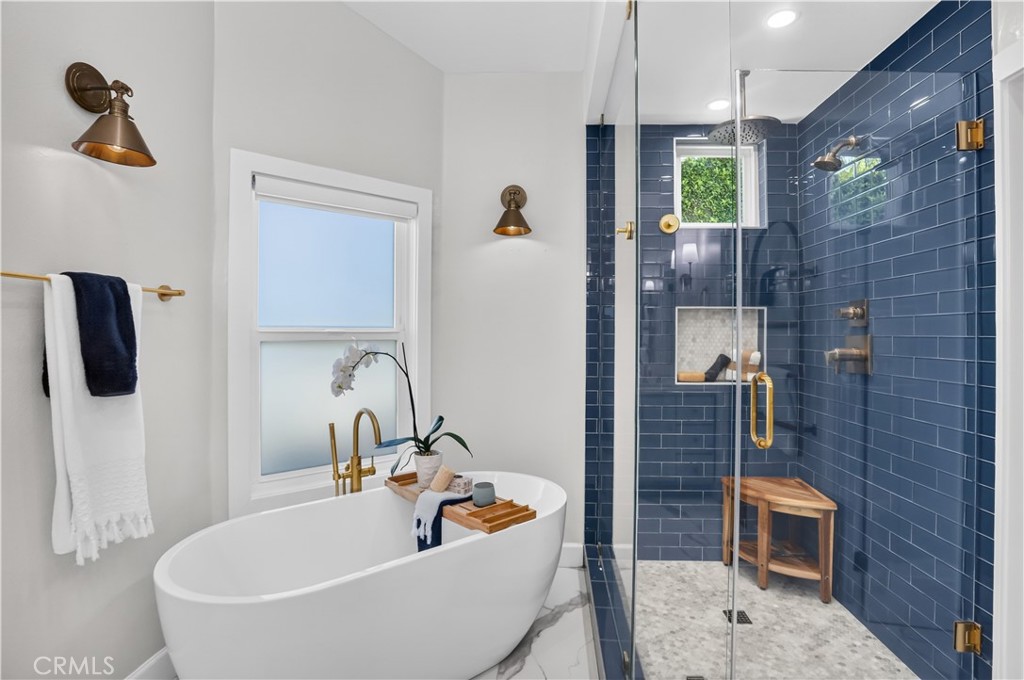 1603 Sea Horse Circle