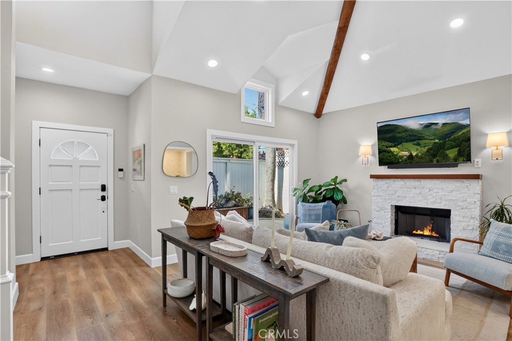 1603 Sea Horse Circle