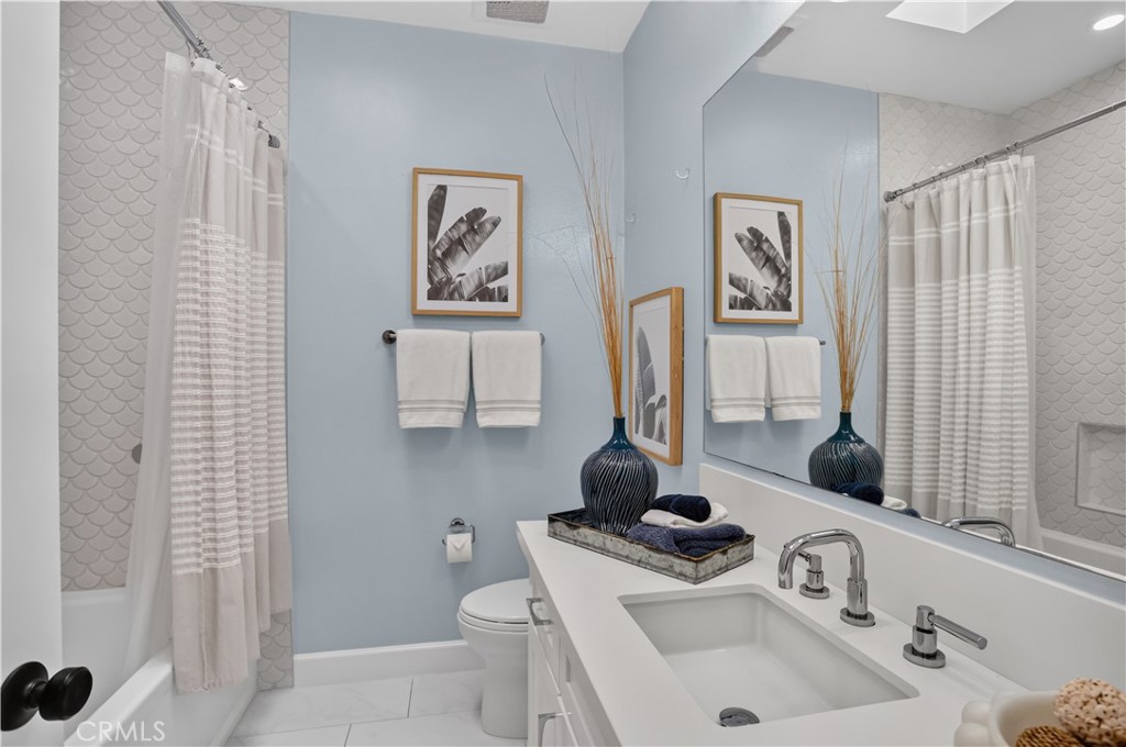 1603 Sea Horse Circle