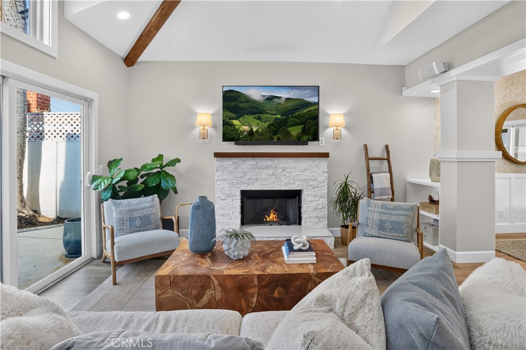 1603 Sea Horse Circle