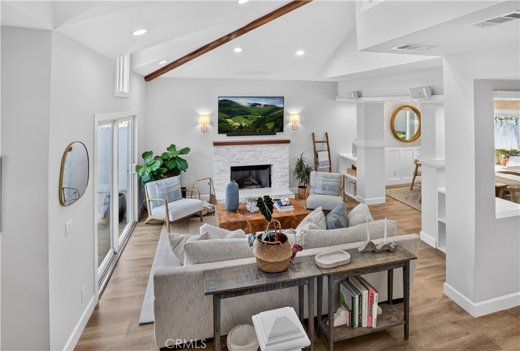1603 Sea Horse Circle