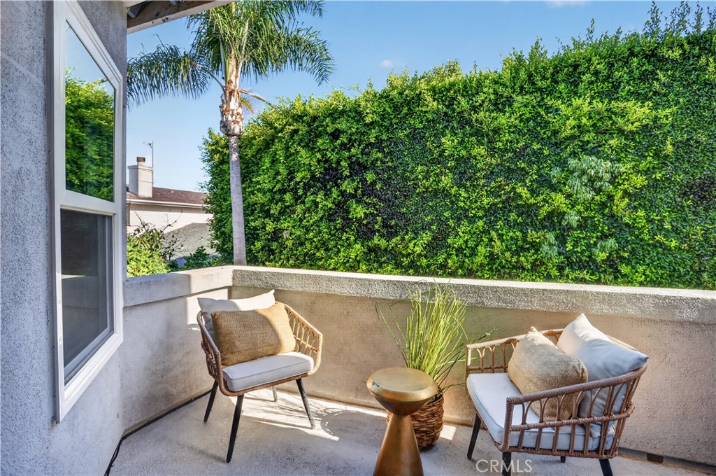 1603 Sea Horse Circle