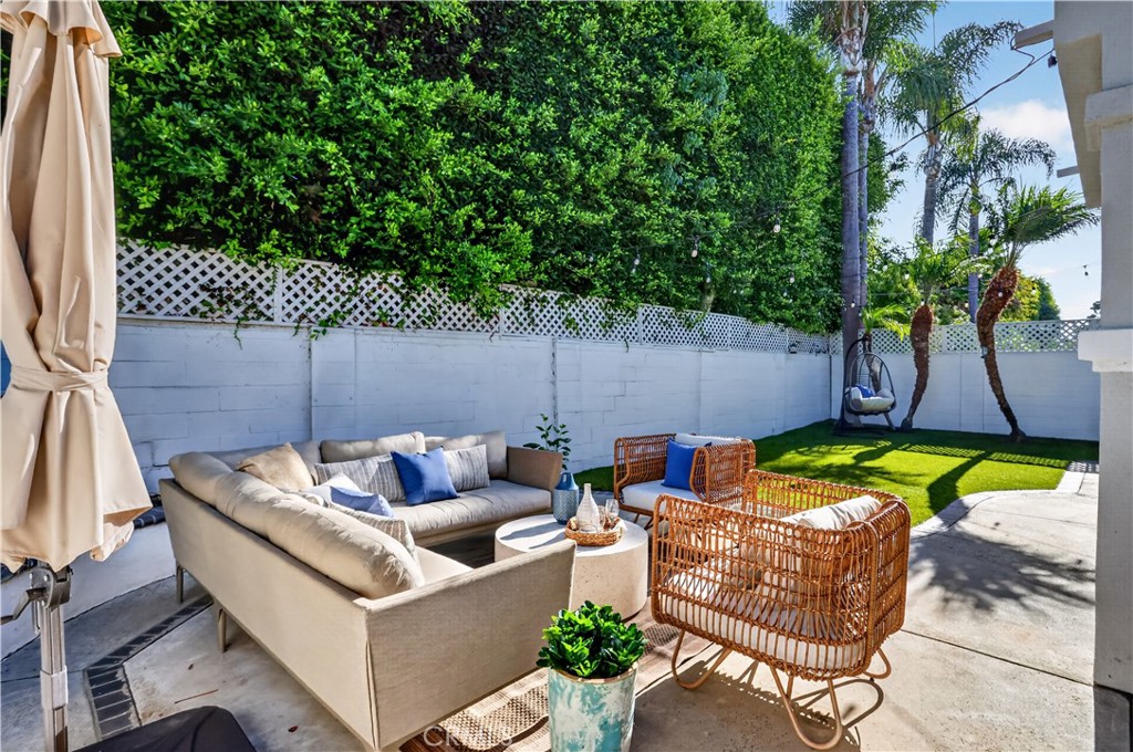 1603 Sea Horse Circle