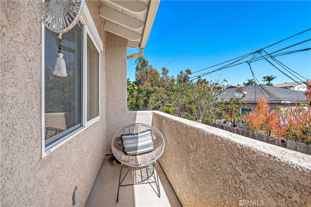 33912 Violet Lantern Street