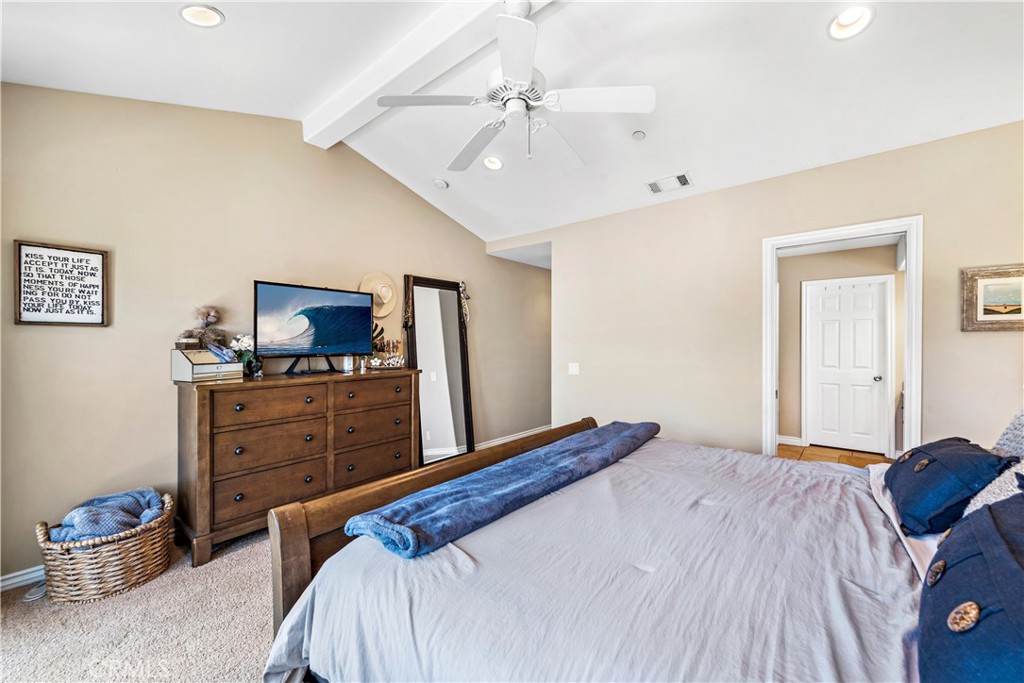 33912 Violet Lantern Street