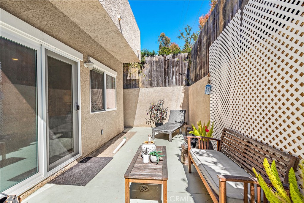 33912 Violet Lantern Street