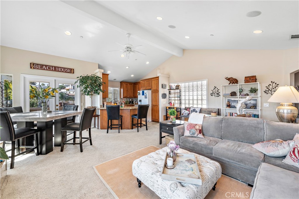 33912 Violet Lantern Street