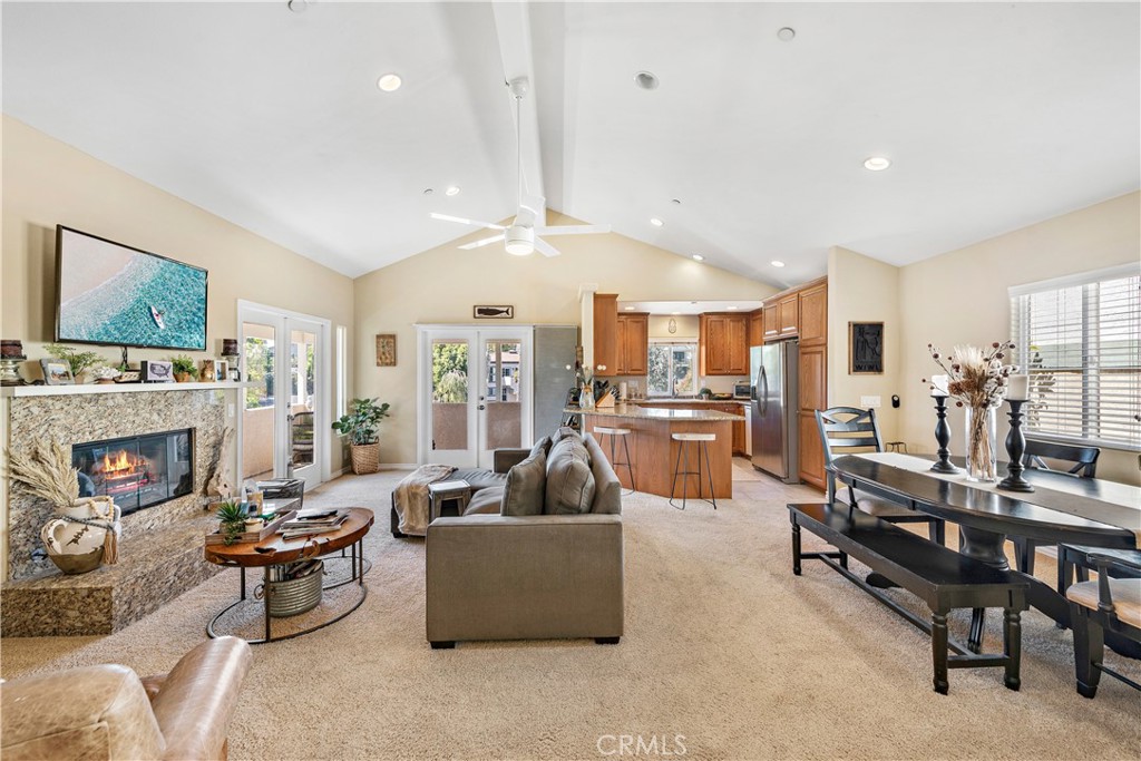 33912 Violet Lantern Street