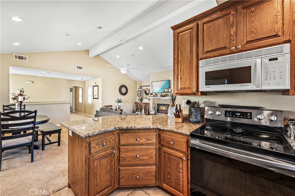 33912 Violet Lantern Street