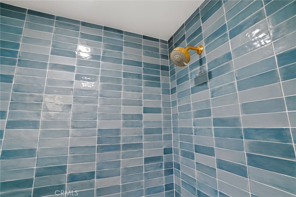 211 Monte Vista Avenue