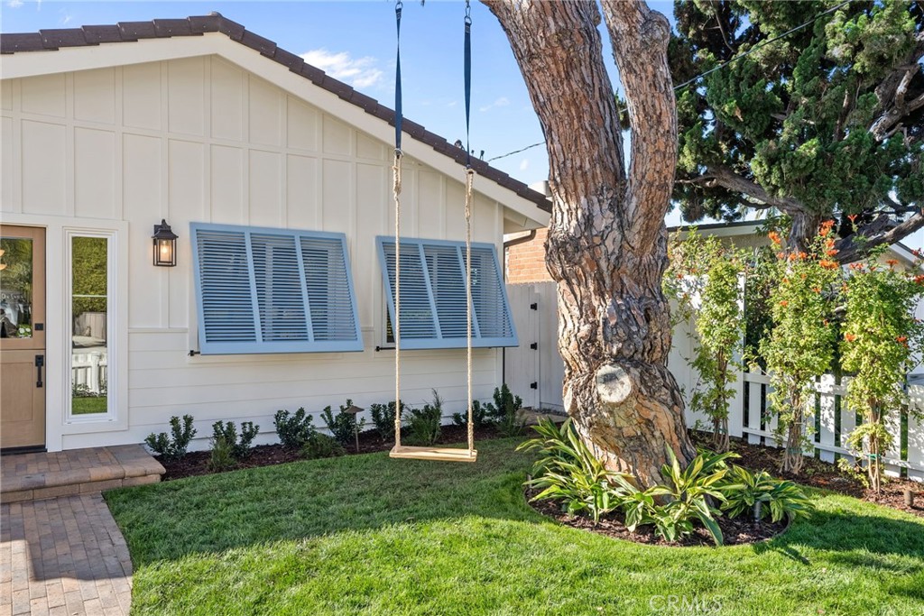 211 Monte Vista Avenue