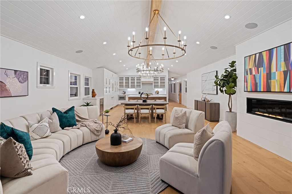 211 Monte Vista Avenue