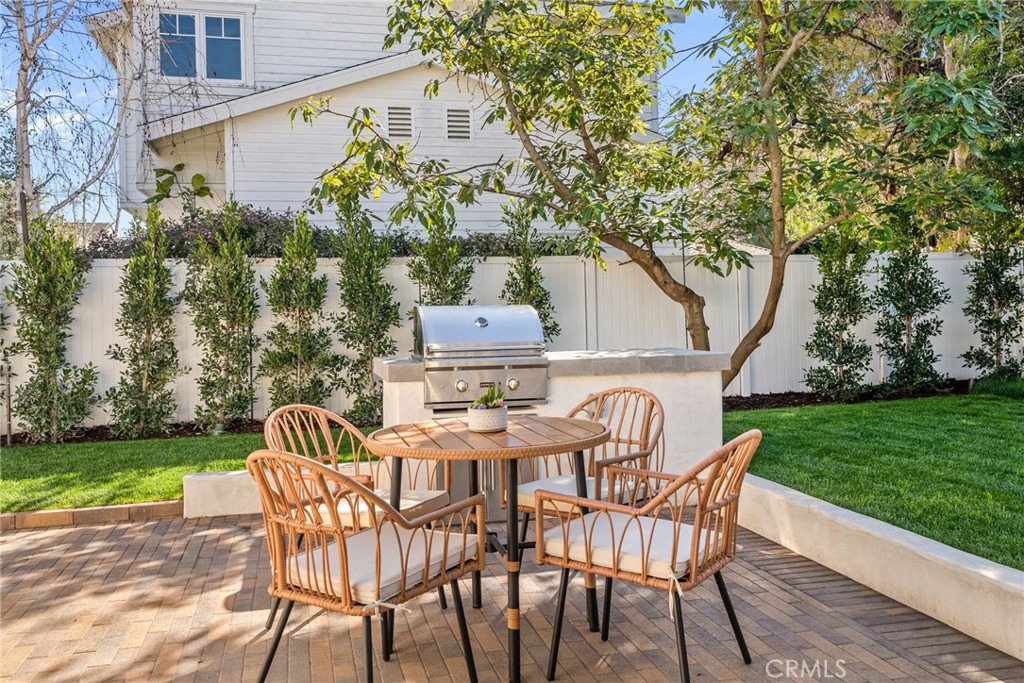 211 Monte Vista Avenue