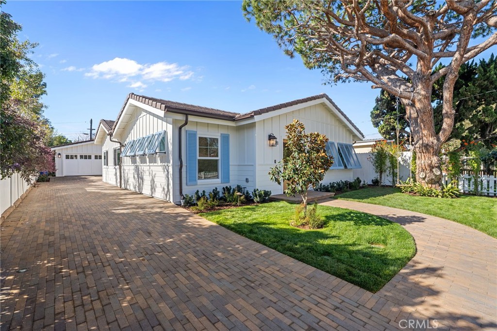 211 Monte Vista Avenue