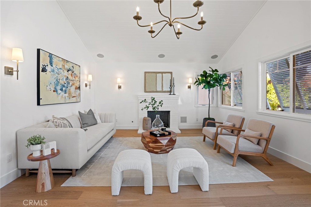 211 Monte Vista Avenue