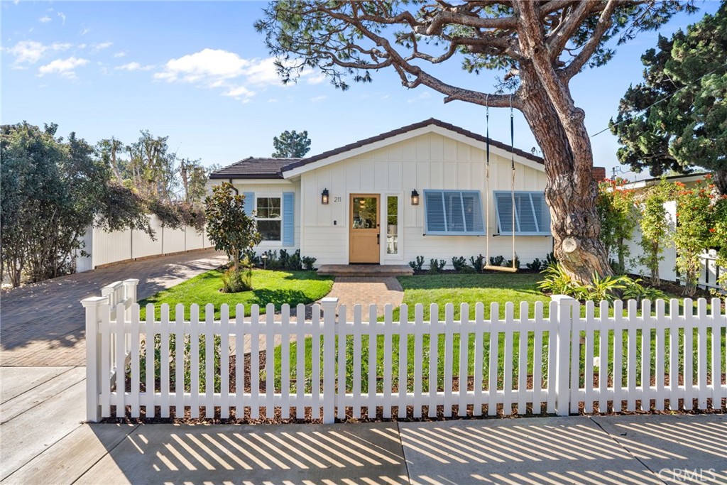 211 Monte Vista Avenue