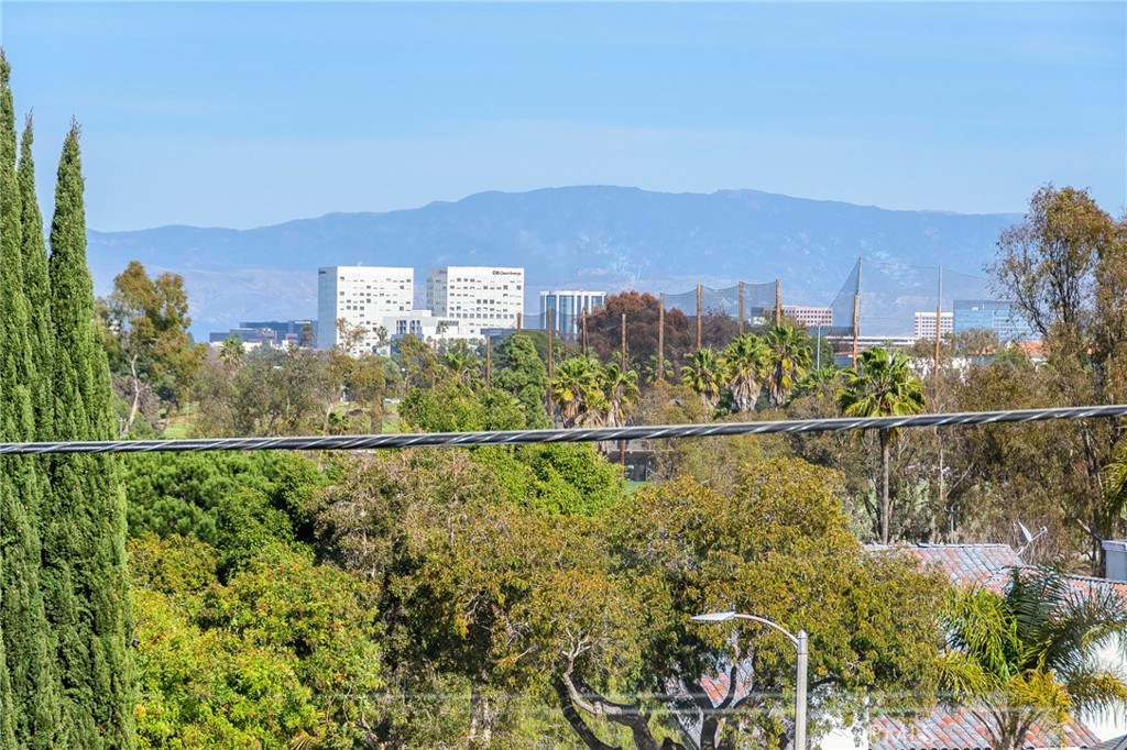 2516 University Drive